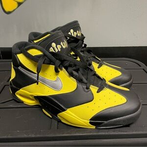 Nike Flight Air Up Men’s Black and Yellow Basketball Sneakers Size 11.5